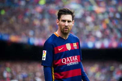Обои на рабочий стол Лионель Месси / Lionel Messi - аргентинский футболист  выступающий за футбольный клуб Барселона, Испания / Barcelona, Spain,  празднует победу, (In this bright future you cant vorher yuor past /