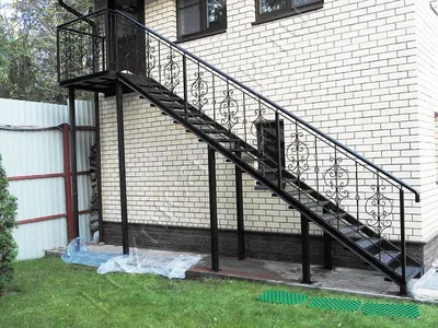 Металлическая лестница в дом на второй этаж своими руками. Пошаговая  инструкция и видео урок