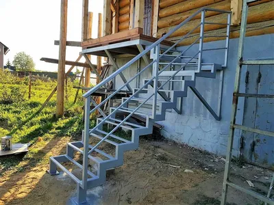 Металлические лестницы Игоря Высоцкого, Минск - металлическая лестница на  второй этаж изготовление под заказ