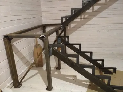 Металлическая лестница своими руками | Металлические лестницы, Лестница,  Лестничные конструкции