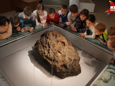 Метеорит Челябинск LL5, 7,75 г, цена - 16350 руб