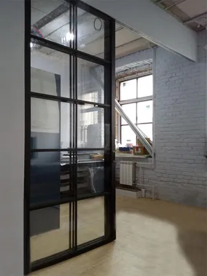 Межкомнатные стеклянные перегородки для зонирования квартиры - перегородки  из стекла раздвижные или с дверью на заказ цена в Москве.