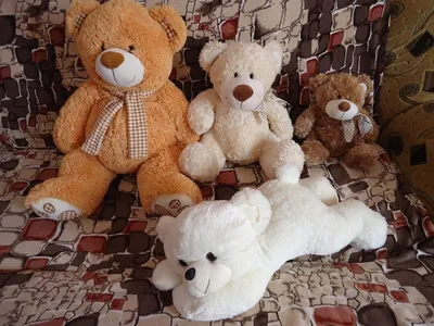 Яркие мягкие медведи для детской комнаты