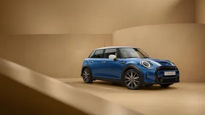 Интерьер Mini Cooper Clubman в кузове F54 2019 года выпуска для рынка Всего  мира и стран с правосторонним движением. Фото 12. VERcity