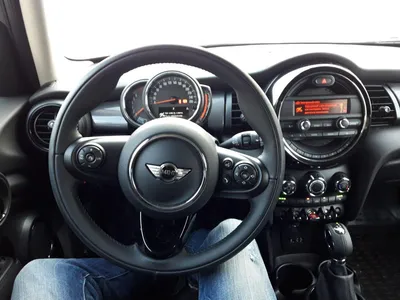 Впадаем в детство c пятидверным хэтчем Mini Cooper S — ДРАЙВ