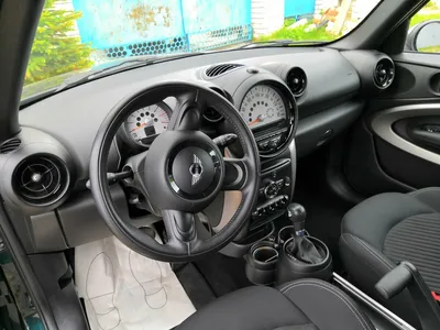 Фото отчет по перетяжке салона кожей Mini Cooper