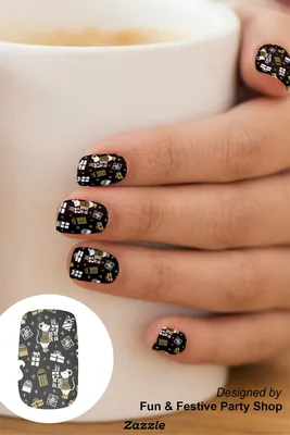 HOT* FREE Minx Nails Wraps Sample | Hip2Save