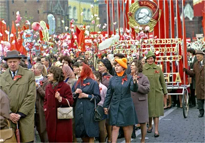Мир. Труд. Май! С праздником, друзья | Новости электротехники | Элек.ру