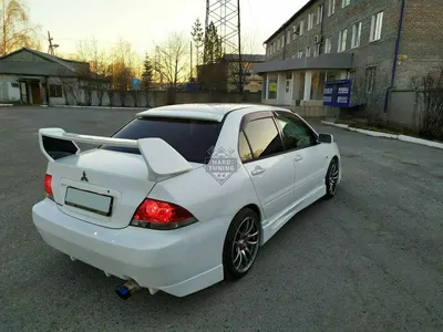 Комплект обвеса ACCOLADE Mitsubishi Lancer 9. Купить комплект обвеса  accolade mitsubishi lancer 9 от Hard-Tuning.ru