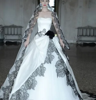 Свадебные платья 2015. Модные тенденции - | Чёрное свадебное платье,  Готическое свадебное платье, Цветные свадебные платья