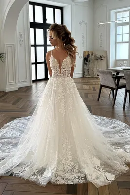 Эксперты рассказали о свадебном тренде весны 2024 – объемных платьях —  BurdaStyle.ru