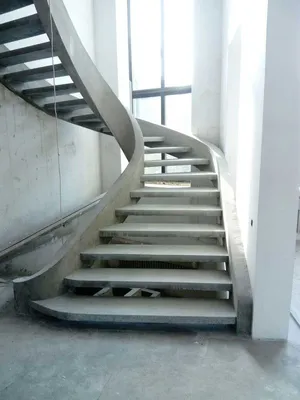 Изготовление бетонных, монолитных лестниц в Самаре по цене производителя от  19000 руб под ключ
