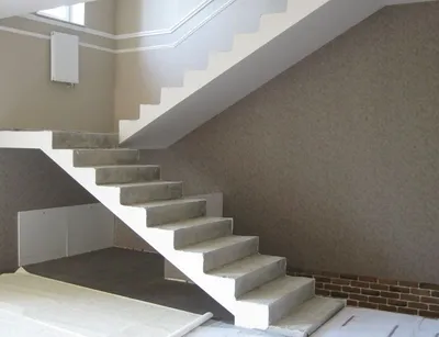 Лестница на второй этаж — изготовление лестниц из бетона в Крыму в частном  доме на заказ. | Строительство бетонных лестниц