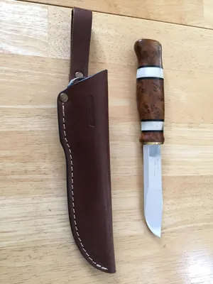 Mora Bushcraft VS. Mora 2000: Which One Wins in the Woods? - YouTube