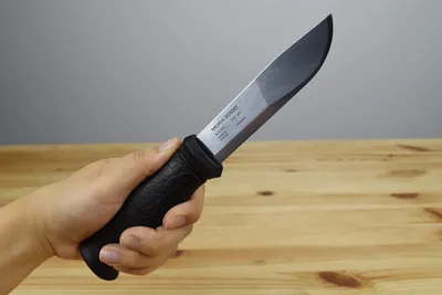 Mora Stainless \"Outdoor 2000\" Knife