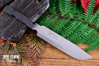 Набор Morakniv Outdoor Kit MG, нож Mora 2000 + топор (зеленый), 1-2001 -  Moraknives.ru