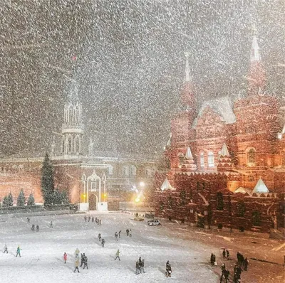 Москва в снегу фотографии
