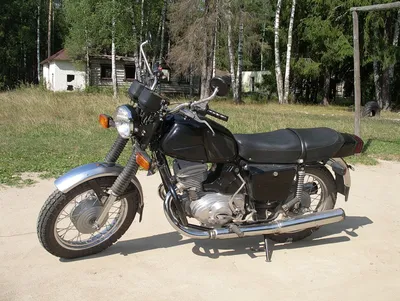 Мотоцикл ИЖ Планета 5 родом из СССР: очевидные положительные стороны, тюнинг  и ремонт.