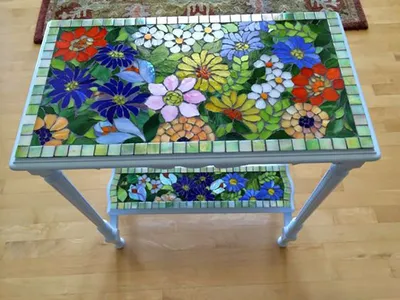 мозаика из битой плитки на даче | Mosaic furniture, Mosaic tile art, Mosaic  garden art