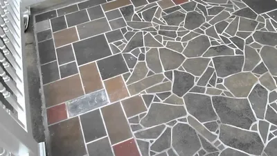 Бюджетное преображение ванной: потрясающе красивая мозаика из битой плитки