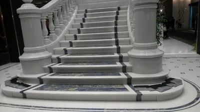 Мраморные лестницы ▷ Ступени из мрамора - цена Киев, Украина - лестницы из  мрамора | Аpexstone