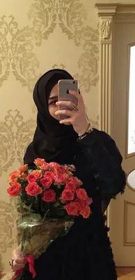 Девочки в хиджабе 💎сохраненки 🖤🇸🇦 | Мусульманки, Мусульманские девушки,  Абая стиль