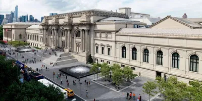 GREEN CARD USA - Музеи Нью-Йорка: какие и когда можно посетить бесплатно🕍  Во многих городах мира музеи финансируются из бюджета и поэтому вход в них  является бесплатным. Но в Нью-Йорке ситуация совсем