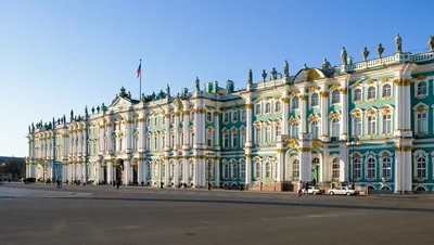 Самый первый музей России — Кунсткамера