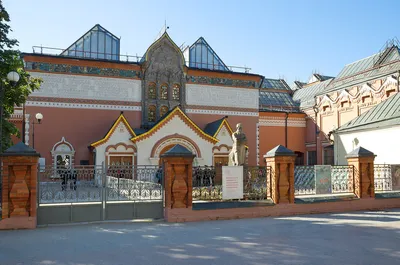 Самый первый музей России — Кунсткамера