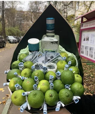 Купить съедобный букет из продуктов с алкоголем и фруктов для мужчины в  Москве, Ростове - заказать в TutaFruta