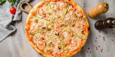 Пицца с солеными огурцами колбасой и помидорами рецепт с фото пошагово -  1000.menu
