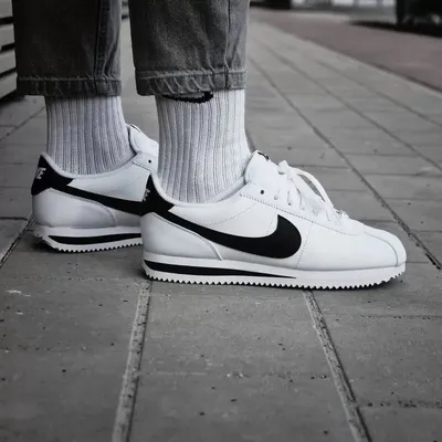 Nike Cortez Women's Shoes. Nike LU