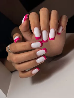 Розовый френч на молочном | Дизайнерские ногти, Неоновые розовые ногти,  Красивые ногти