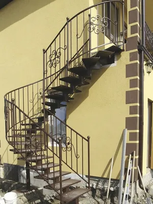 Наружные лестницы для дома,какую лестницу выбрать для частного дома,уличные  лестницы для загородного дома, уличные лестницы для частного дома, уличные  лестницы в дом