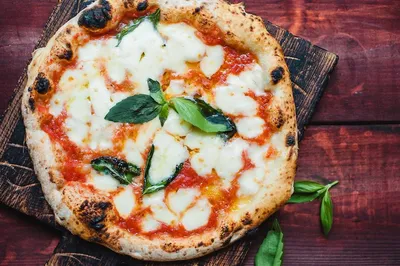 Секретный рецепт бабули: настоящая итальянская пицца Маргарита | Магия  кухни: творческие рецепты на каждый день! | Дзен