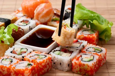 Как приготовить настоящие японские роллы вкусно и быстро | Катерина  Казахова | Дзен