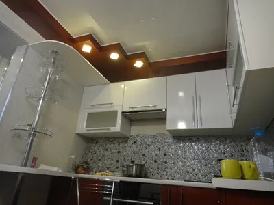 Натяжной потолок на маленькой кухне | \"Строй Сервис\"