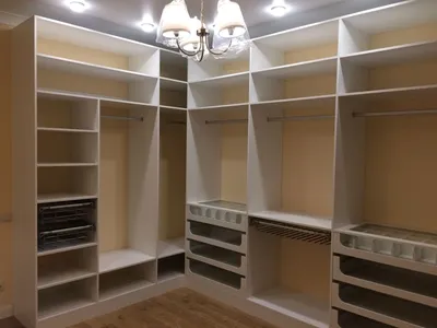 Маленькая гардеробная комната планировка с разными размерами недорого