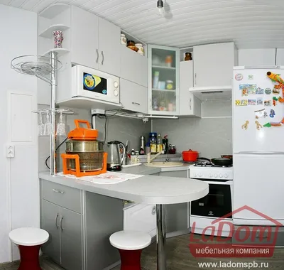 Кухня с барной стойкой: 54 модных идей с фото дизайна интерьера