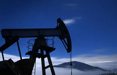 Что такое нефть и откуда она берется? Краткий ликбез | Энергия+ | Дзен