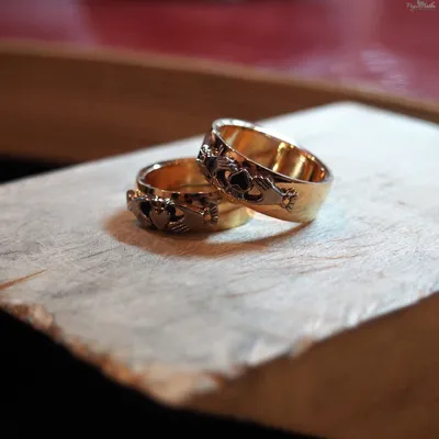 Красивые обручальные кольца с бриллиантами из белого золота ❤