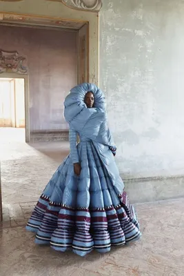 Самые смешные и необычные женские наряды в мире великой моды [ФОТО] /  news2.ru