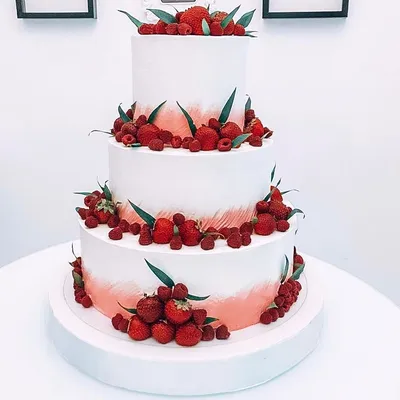 Необычный свадебный торт - 72 photo