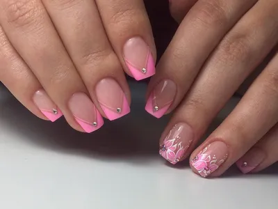 Candy_NailsСтудія Краси Київ on Instagram: \"Шикарный френч, с нежно розовым  плотным покрытием, цена работы со снятием 440грн. В работе используем  одноразовые пилочки и бафы, инструмент из коафт пакета👍\"