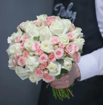 Нежный букет невесты - купить в Москве по доступной цене