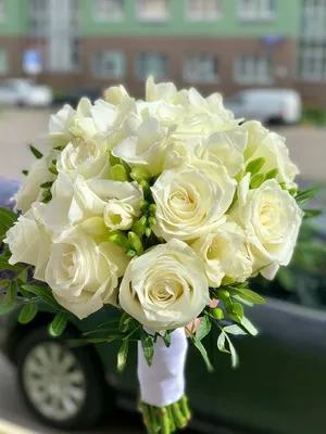Свадебные цветы цена Киев, красивые букеты для невест, магазин Лепестки