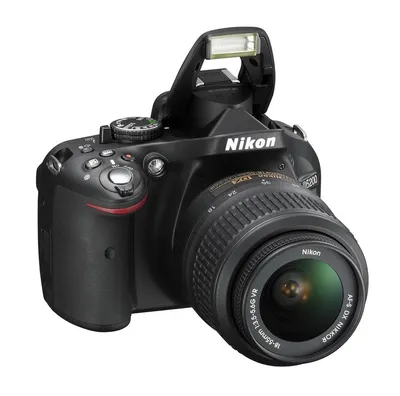 Зеркальная фотокамера Nikon D5200