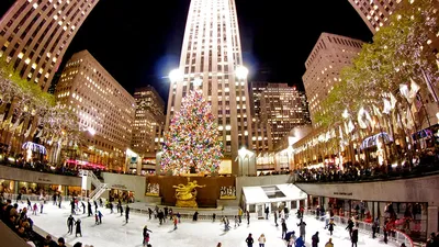 Dior оформил к Рождеству фасад универмага в Нью-Йорке | myDecor