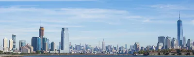 Бруклинский Мост И Нью-Йорк Сити Манхэттен Центре Горизонт В Сумерках С  Небоскребами Освещение Над Ист-Ривер Панорамы. Фотография, картинки,  изображения и сток-фотография без роялти. Image 38671920