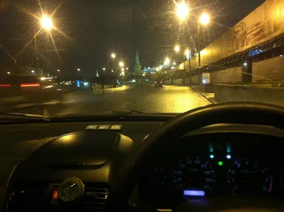 Как катать девушку по Москве и тест-драйв BMW 535i GT